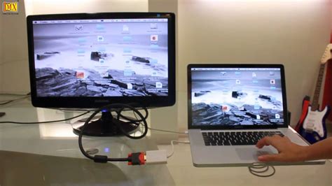 can you hook up 3 monitors to a macbook pro